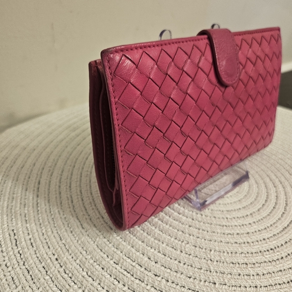 💗 Bottega Veneta Intrecciato Leather Long Wallet | Made in Italy - Picture 6 of 13